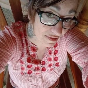 Meet your Posher, Ginger lee